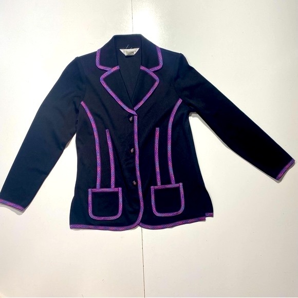 Exclusively Misook Petite Black With Pink/Purple Trim Butterfly Buttons Blazer - Picture 2 of 14